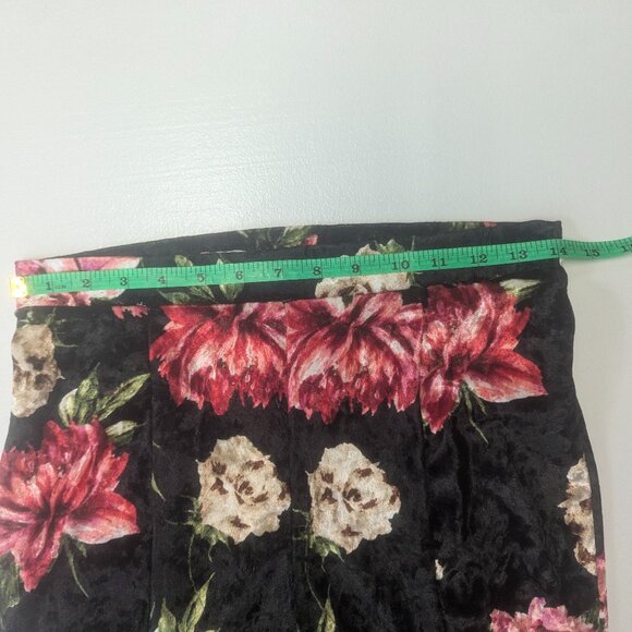 Hershe Boutique Size Small Crushed Velvet Flare Legged Pants Navy Floral - Picture 7 of 11